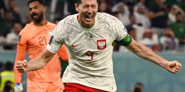 世俱杯-职业生涯最珍贵一球！莱万世界杯破荒留下热泪