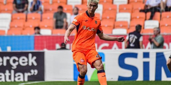 世俱杯-吴少聪土超首发2射门险得分 埃姆雷很满意：非常好